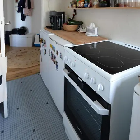 Nice Bright Apt Near Bastille 巴黎