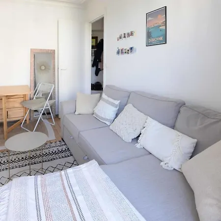 Nice Bright Apt Near Bastille 公寓 *